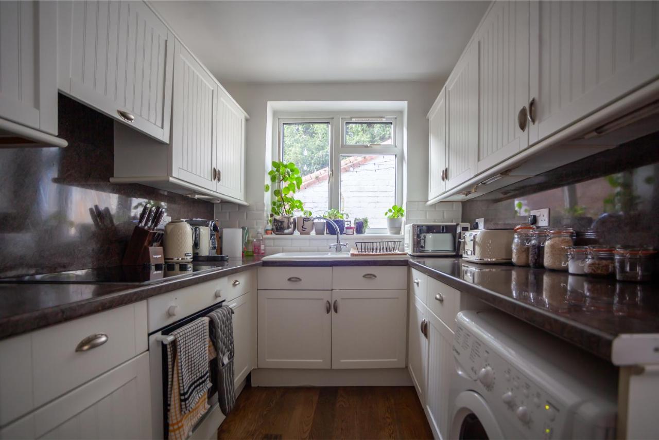 Hereford City - St Owens Terrace - Comfortable & Spacious Well Presented Three Storey House, Perfect For A Weekend Away & Exploring The City On Foot - Hosted By Rentmyhouse Ngoại thất bức ảnh
