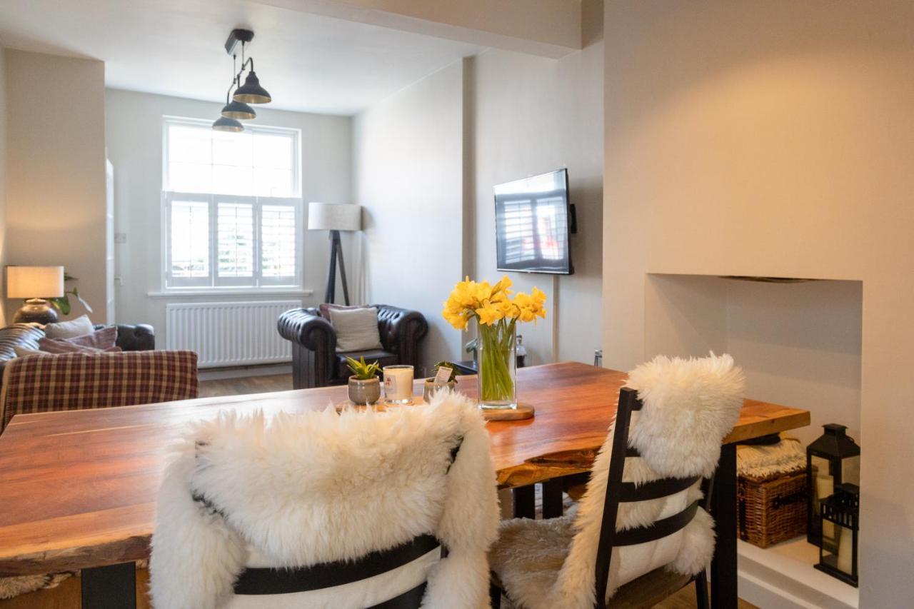 Hereford City - St Owens Terrace - Comfortable & Spacious Well Presented Three Storey House, Perfect For A Weekend Away & Exploring The City On Foot - Hosted By Rentmyhouse Ngoại thất bức ảnh