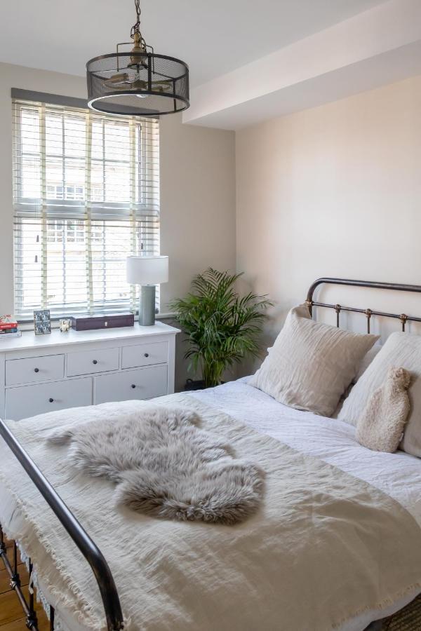 Hereford City - St Owens Terrace - Comfortable & Spacious Well Presented Three Storey House, Perfect For A Weekend Away & Exploring The City On Foot - Hosted By Rentmyhouse Ngoại thất bức ảnh