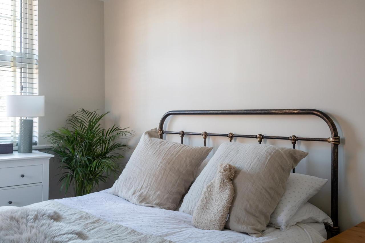 Hereford City - St Owens Terrace - Comfortable & Spacious Well Presented Three Storey House, Perfect For A Weekend Away & Exploring The City On Foot - Hosted By Rentmyhouse Ngoại thất bức ảnh